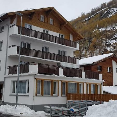 Haus Astoria Διαμέρισμα Saas-Grund Εξωτερικό φωτογραφία